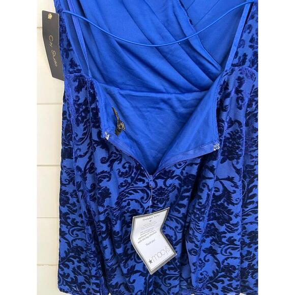 City Studio Blue Velvet Open Back VNeck Sleeveless Dress Size M New with Flaw - Picture 9 of 13